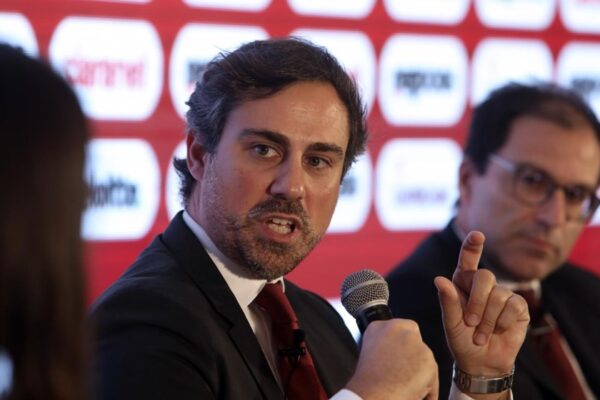 Regulação incentiva investimento tecnológico